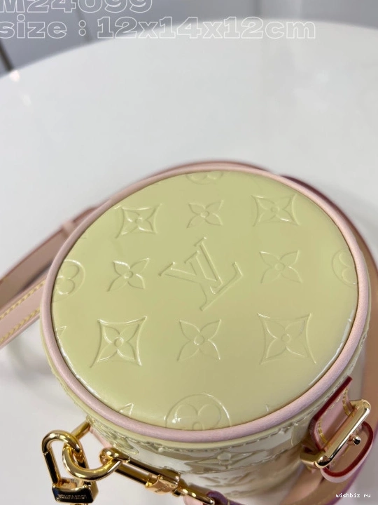 WIS Astor VUITTON LOUIS 0712
